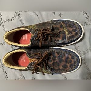 Twisted X Women's Kicks Brown Shiny Leopard Print Lace Up Sneakers Casual Shoe